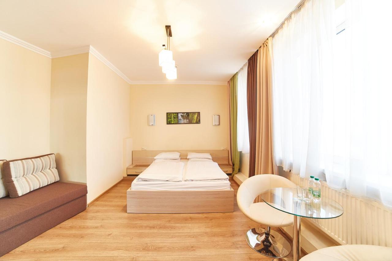 Hotel Merkuriy Lviv Eksteriør billede